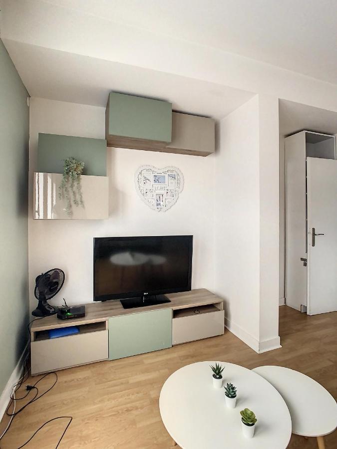 Grand Appartement Paris Et Disneyland 4Pers Neuilly-sur-Marne Ngoại thất bức ảnh